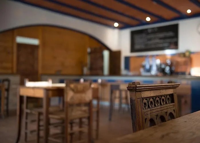 库鲁科斯旅舍 *